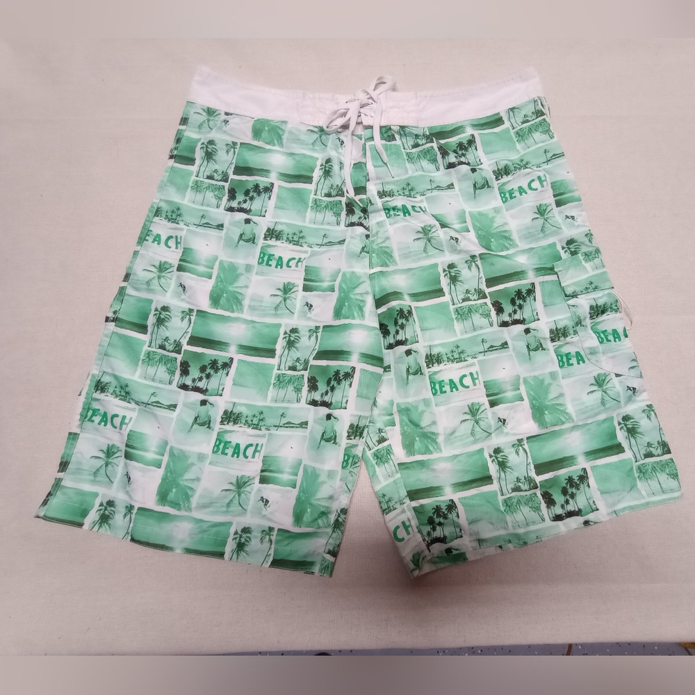 Hamakua Green Beach Print Men's Board Shorts